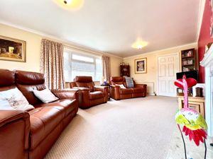 Living Room- click for photo gallery
